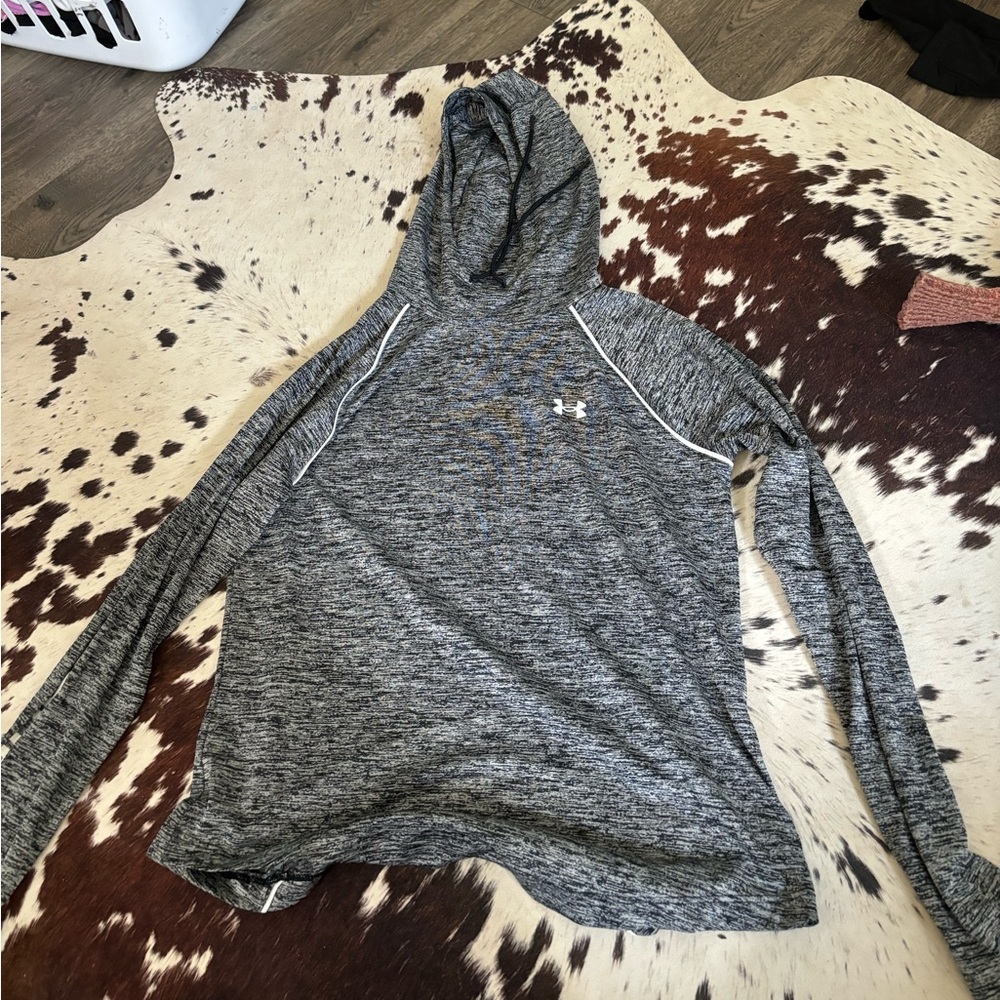 Grey under armor sweatshirt, Small.